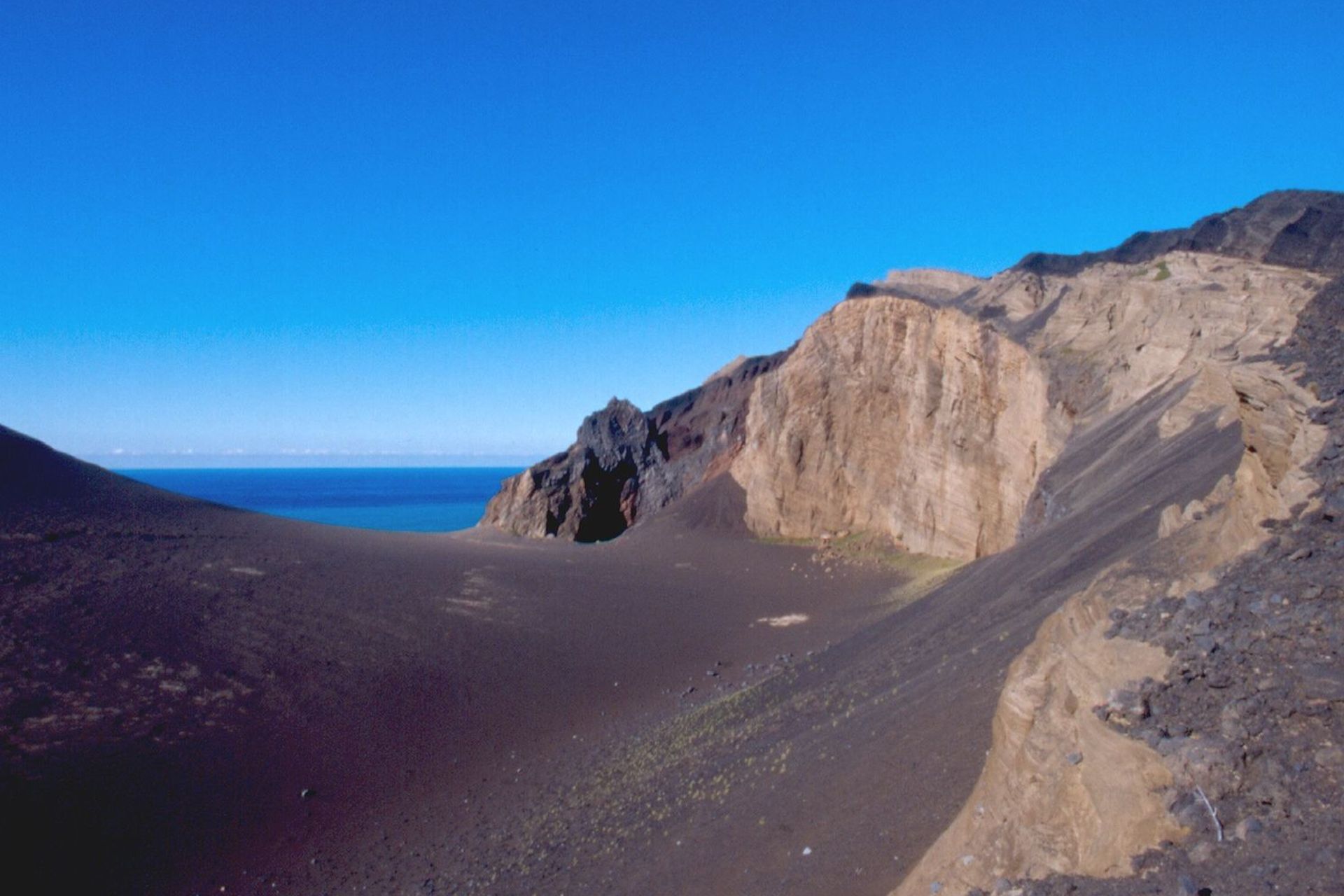Capelinhos op Faial - Fly drive Azoren